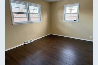 1811 West Main Street, Sleepy Hollow, IL 60118 - Photo 9