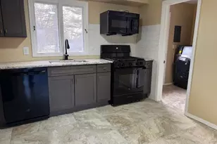 1811 W Main St, Sleepy Hollow, IL 60118 - Photo 5