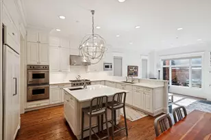 1039 W Altgeld St, Chicago, IL 60614 - Photo 11