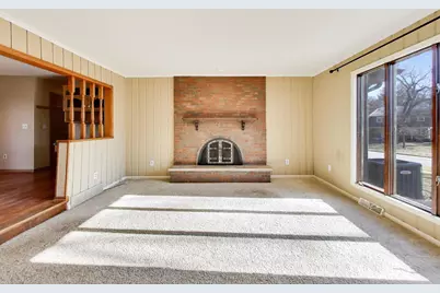 26W548 Prairie Avenue, Winfield, IL 60190 - Photo 5