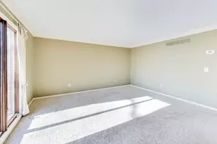 26W548 Prairie Ave, Winfield, IL 60190 - Photo 17