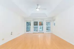 510 S President St, Wheaton, IL 60187 - Photo 9