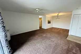 803 Brook Dr, Streamwood, IL 60107 - Photo 5