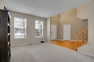 8307 Newbridge Ct, Joliet, IL 60431 - Photo 7