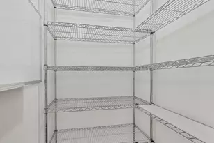 1169 W Madison St, Chicago, IL 60607 - Photo 9