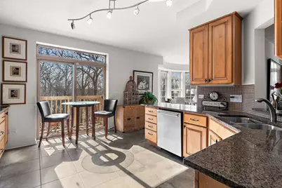 425 Benjamin Drive #403, Vernon Hills, IL 60061 - Photo 9