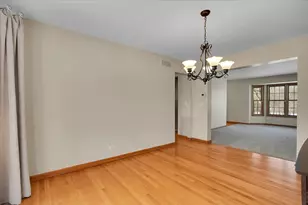 345 N Park Ave, Lombard, IL 60148 - Photo 13