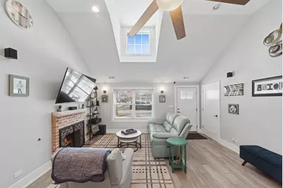 1444 Sycamore Lane, Northbrook, IL 60062 - Photo 9