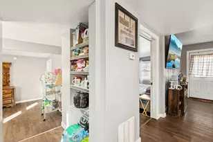 1618 Round Lake Dr, Round Lake Beach, IL 60073 - Photo 11