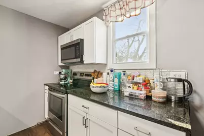 1618 Round Lake Drive, Round Lake Beach, IL 60073 - Photo 9