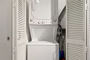 900 N Kingsbury St, Chicago, IL 60610 - Photo 21