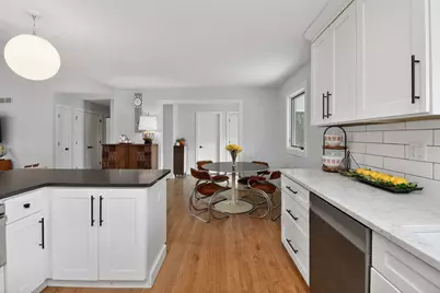 1002 Longmeadow Lane, Western Springs, IL 60558 - Photo 9