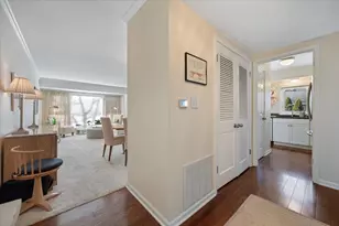 601 Ridge Rd, Wilmette, IL 60091 - Photo 13