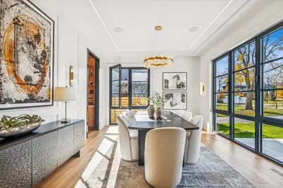 377 S Prairie Avenue, Elmhurst, IL 60126 - Photo 3