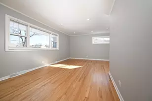 7305 Arcadia St, Morton Grove, IL 60053 - Photo 15