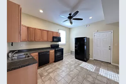 2028 N Hamlin Avenue #2, Chicago, IL 60647 - Photo 5