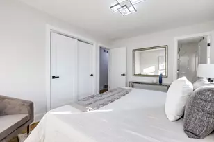 9132 Lincolnwood Dr, Evanston, IL 60203 - Photo 23