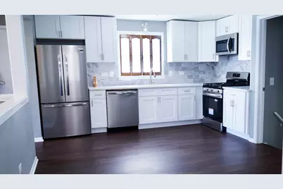 618 Marquette Avenue, Calumet City, IL 60409 - Photo 3