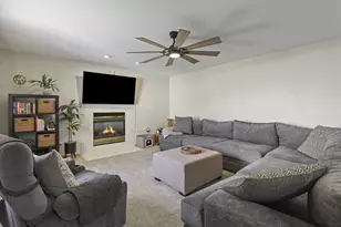 11405 Foxwoods Dr, Oak Lawn, IL 60453 - Photo 13