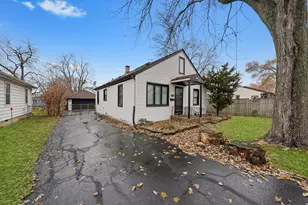 1317 Waverly Pl, Joliet, IL 60435 - Photo 3