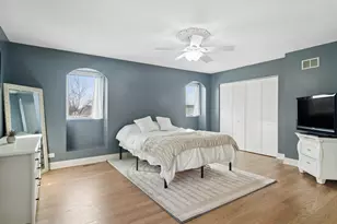 1318 Gail Dr, Buffalo Grove, IL 60089 - Photo 9