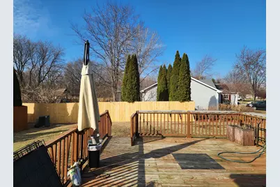 419 Driftwood Drive, Dekalb, IL 60115 - Photo 17