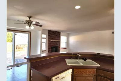 419 Driftwood Drive, Dekalb, IL 60115 - Photo 11