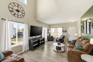 2824 Hoffman St, Plano, IL 60545 - Photo 7