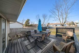 143 Tammy Ln, Lake Holiday, IL 60552 - Photo 21