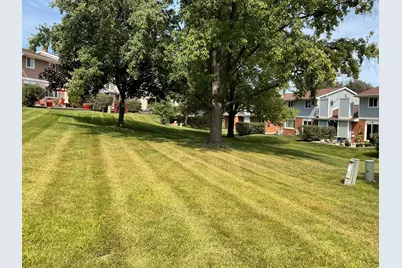 1129 Rhodes Court, Wheaton, IL 60189 - Photo 17