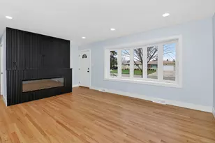 970 N Fischer Dr, Addison, IL 60101 - Photo 11