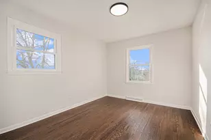 521 Pawnee Dr, Lake in the Hills, IL 60156 - Photo 17