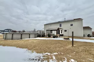 2653 Huntington Dr, Belvidere, IL 61008 - Photo 3