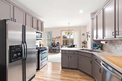 25029 Clare Circle, Manhattan, IL 60442 - Photo 7