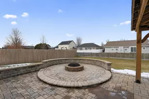 2018 Lafayette Dr, Belvidere, IL 61008 - Photo 25