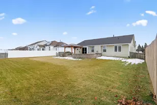 2018 Lafayette Dr, Belvidere, IL 61008 - Photo 27