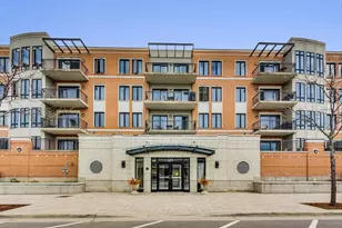 135 S York St, Elmhurst, IL 60126 - Photo 1