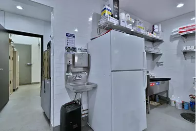 5319 W Belmont Avenue, Chicago, IL 60641 - Photo 17