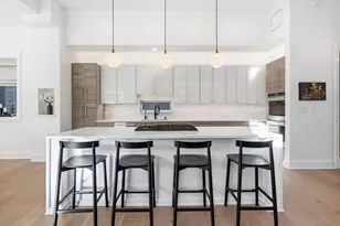 1936 N Wilmot Ave, Chicago, IL 60647 - Photo 13