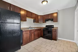 27 164th Pl, Calumet City, IL 60409 - Photo 7