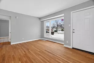 106 164th St, Calumet City, IL 60409 - Photo 3