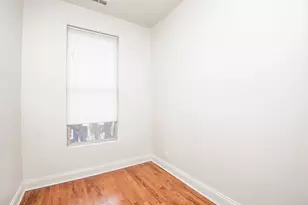 4837 S Saint Lawrence Ave S, Chicago, IL 60615 - Photo 9