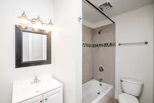 4837 S Saint Lawrence Ave S, Chicago, IL 60615 - Photo 15