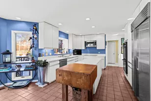 3240 Brookdale Ln, Northbrook, IL 60062 - Photo 11