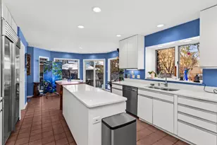 3240 Brookdale Ln, Northbrook, IL 60062 - Photo 9