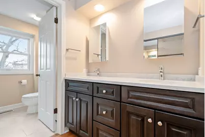 2S753 Avenue Orleans Avenue, Oak Brook, IL 60523 - Photo 11