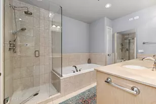 55 E Erie St, Chicago, IL 60611 - Photo 11