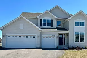 2104 Tremont Ave, Yorkville, IL 60560 - Photo 1