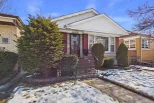 14235 S Wallace Ave, Riverdale, IL 60827 - Photo 3