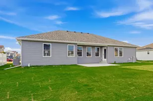 1696 Yorktown Dr, Bourbonnais, IL 60914 - Photo 3